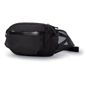 Arc'teryx Arro Waist Pack in Black - Crossbody, shoulder bag or Waist pack